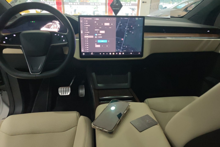 特斯拉 Model X 2023 汽车图片 #29