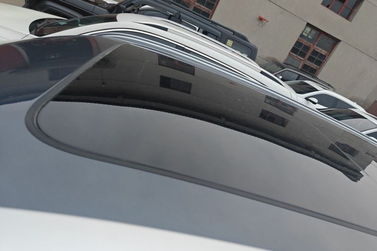 GEELY Monjaro MHEV 2025 car image #29