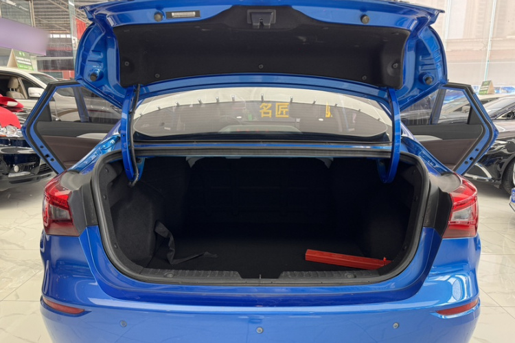 Changan Eado EV 2019 image de voiture #29