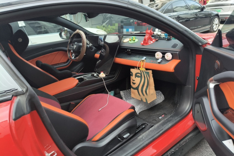 哪吒汽车 哪吒GT 2023 汽车图片 #29