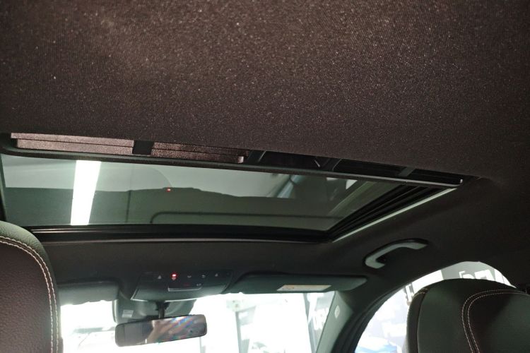 Mercedes-Benz EQC Class 2022 car image #29