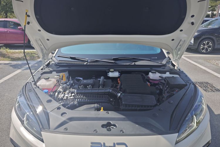 BYD Seal 06 DM-i 2025 immagine di auto #29