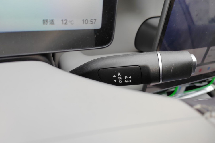 零跑汽车 零跑B01 2025 汽车图片 #29