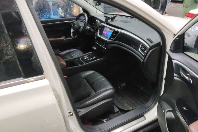 GAC Trumpchi GS7 2018 car image #29