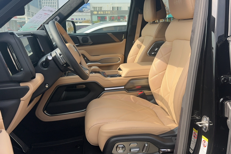 FangChengBao Leopard 8 2025 car image #29
