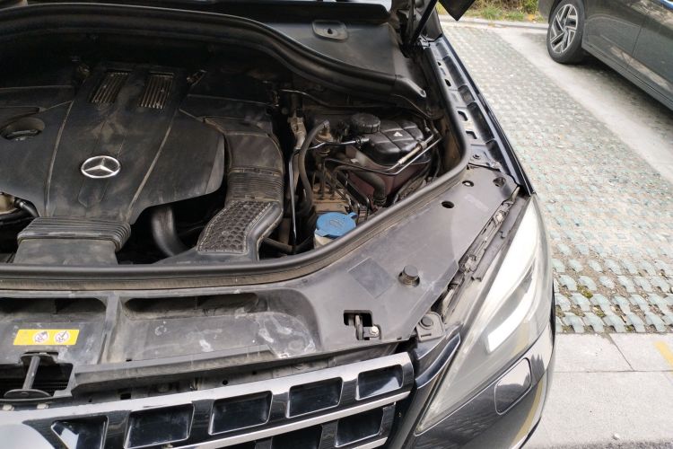 Mercedes-Benz M Class 2015 car image #29