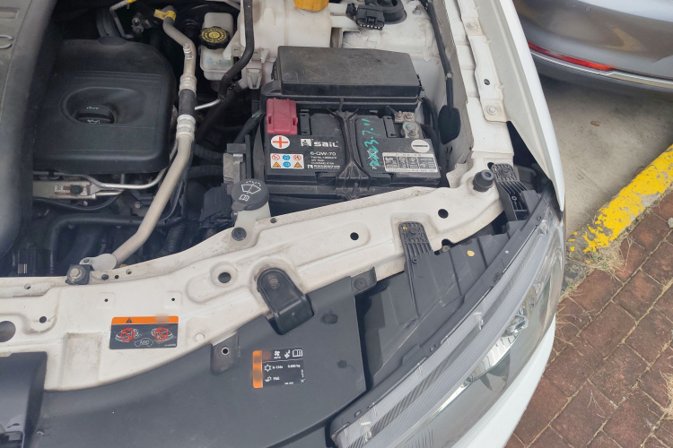 Chevrolet Captiva 2015 car image #29