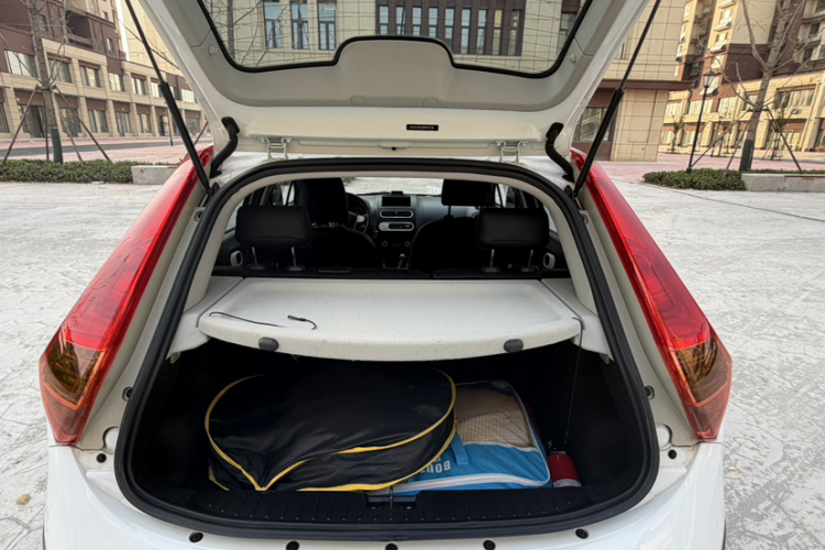 MG 3 SW 2017 car image #29