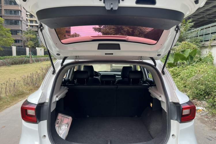 MG ZS 2018 car image #29