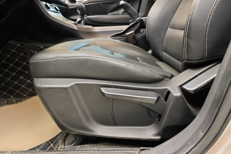 GEELY 2017 immagine di auto #29