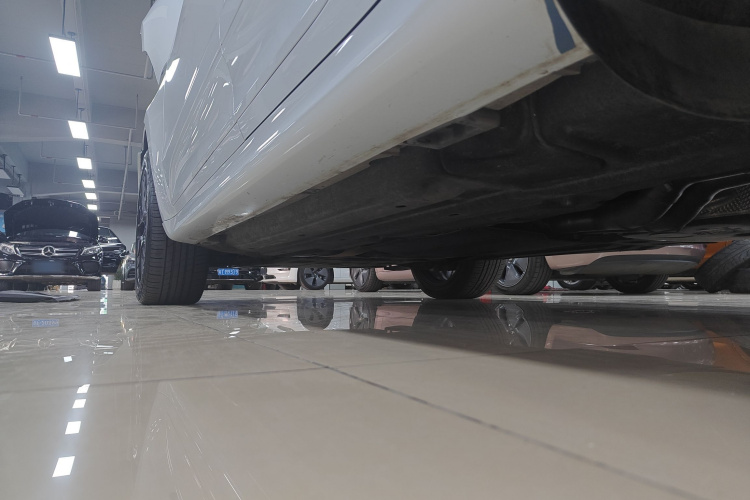 2018 #29 2018 car image #29