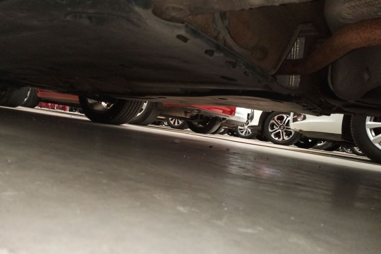 VS5 2023 car image #29