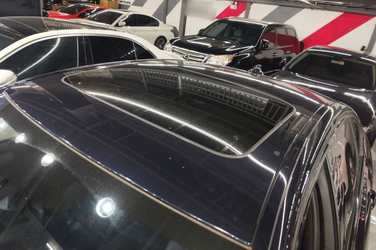 BMW 5 Series (Imported) 2018 car image #29