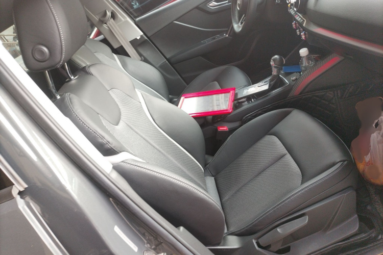 Q2L e-tron 2021 car image #29