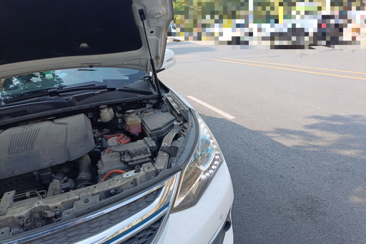 BYD Song New Energy 2018 #29 BYD Song New Energy 2018 car image #29