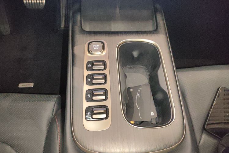 MI SU7 2024 car image #29