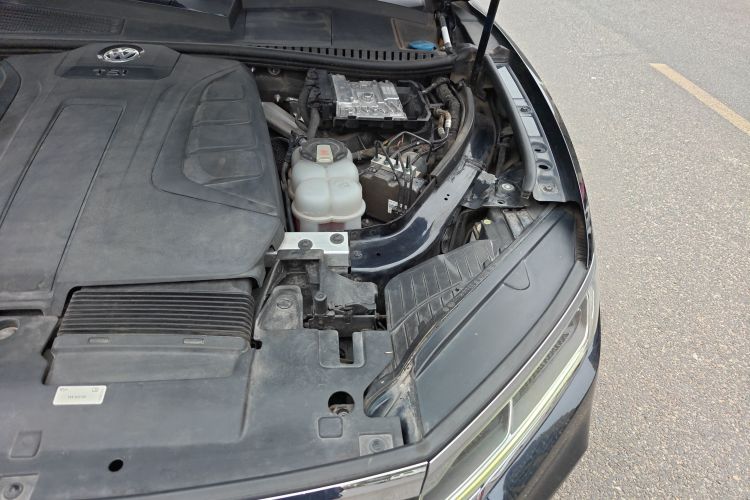 Volkswagen Touareg 2019 car image #29