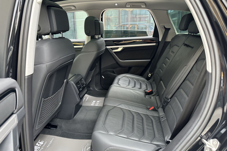 Volkswagen Touareg 2020 #29 Volkswagen Touareg 2020 car image #29