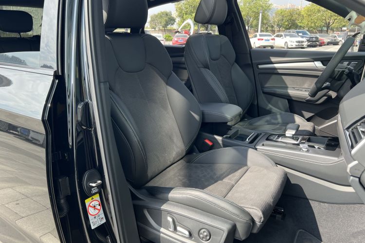 Audi Q5L Sportback 2024 car image #29