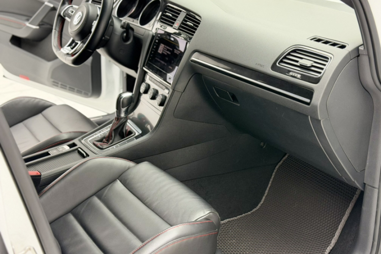 Volkswagen GolfGTI 2017 #29 Volkswagen GolfGTI 2017 car image #29