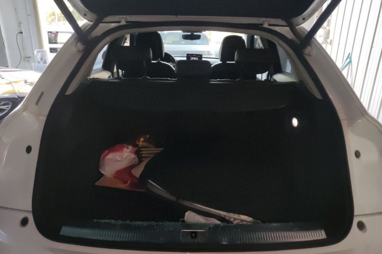 Audi Q3 2017 car image #29