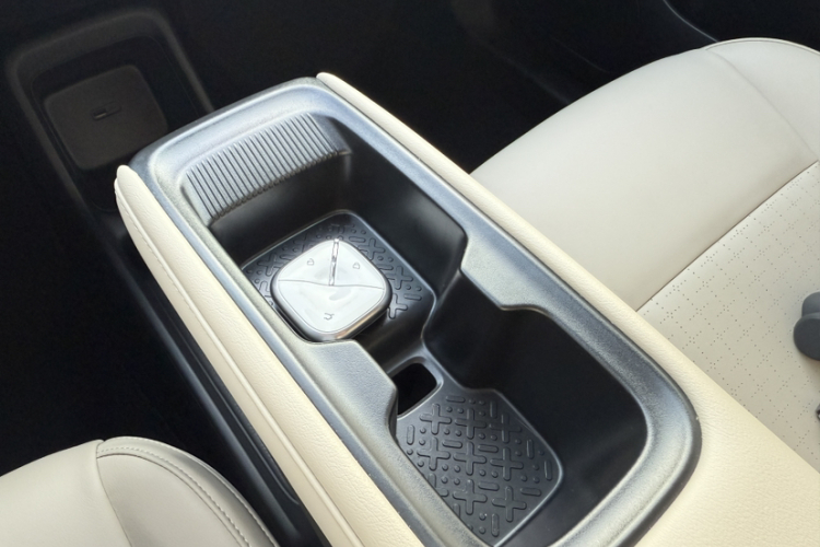 五菱汽车 五菱缤果PLUS 2025 汽车图片 #29