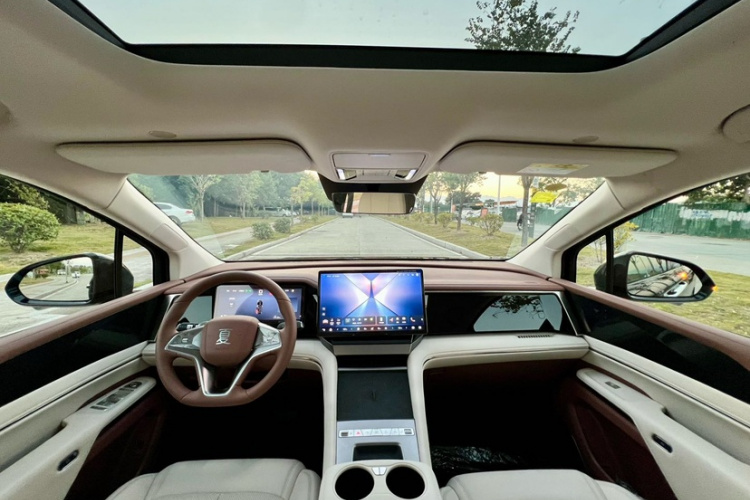 BYD Xia 2025 car image #29