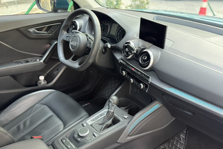 Q2L 2022 car image #29