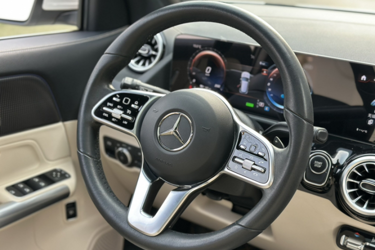 Mercedes-Benz EQA Class 2022 #29 Mercedes-Benz EQA Class 2022 immagine di auto #29