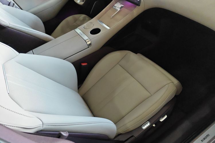 小米汽车 小米YU7 2025 汽车图片 #29