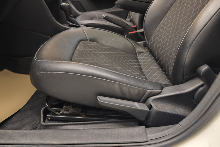 Skoda Rapid Spaceback 2019 car image #29