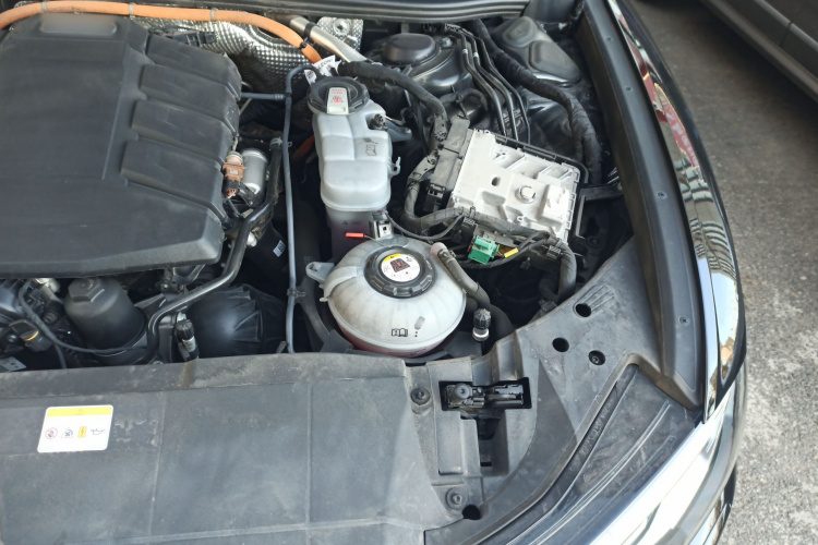 Audi A6L New Energy 2022 car image #29