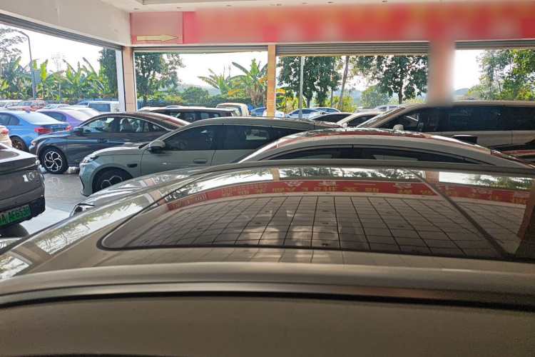 BYD Seal 06 DM-i 2025 #29 BYD Seal 06 DM-i 2025 immagine di auto #29