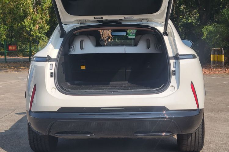 Avatr 07 2025 car image #29