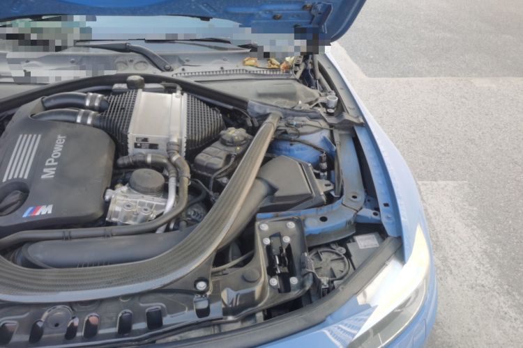 BMW M4 2017 immagine di auto #29