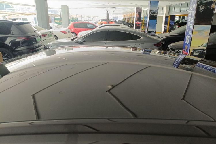 Tesla Model Y 2021 car image #29
