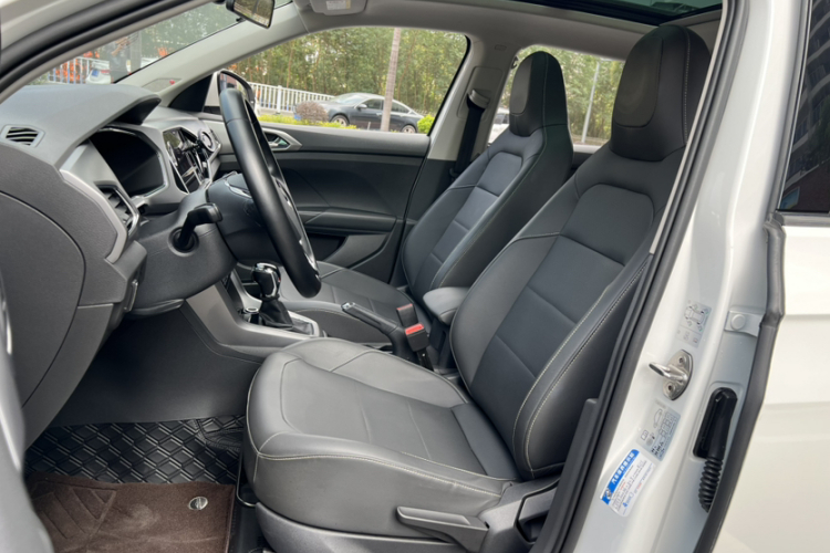 Volkswagen T-Cross 2021 #29 Volkswagen T-Cross 2021 car image #29