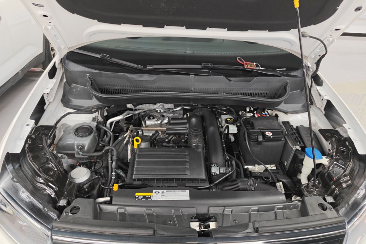 Volkswagen T-Cross 2022 car image #29