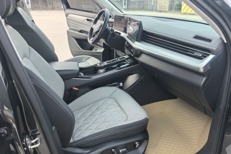 Volkswagen Tavendor 2023 immagine di auto #29