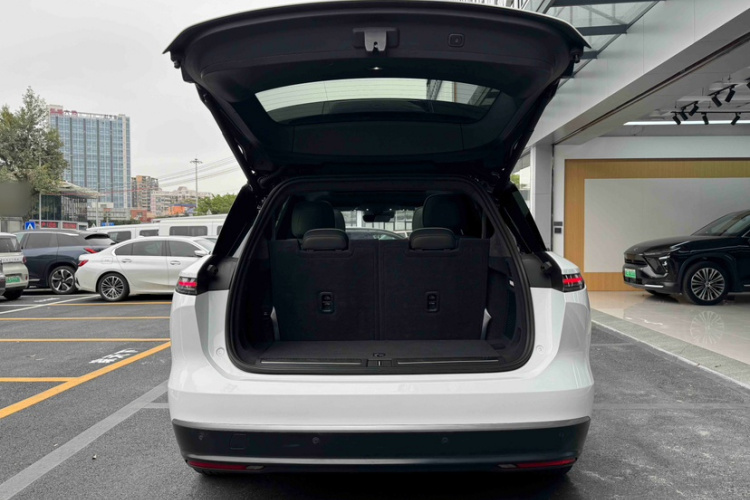 蔚来 蔚来ES8 2024 汽车图片 #29