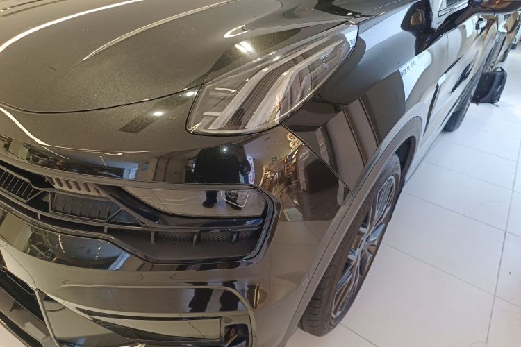 Lynk & Co 05 2022 car image #29
