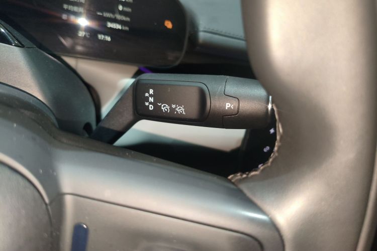 极氪 极氪007 2025 汽车图片 #29