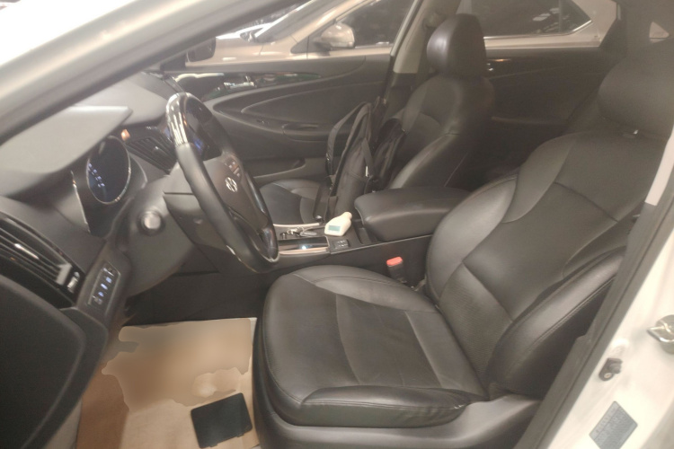 Hyundai Sonata 2015 car image #29