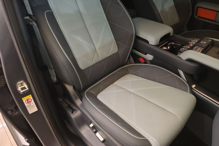 FangChengBao Leopard 5 2025 изображение автомобиля #29