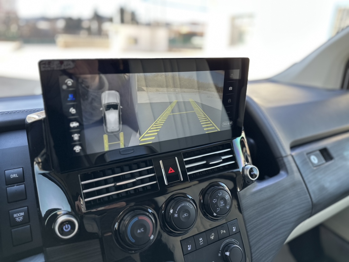 Toyota Hiace 2024 #29 Toyota Hiace 2024 car image #29