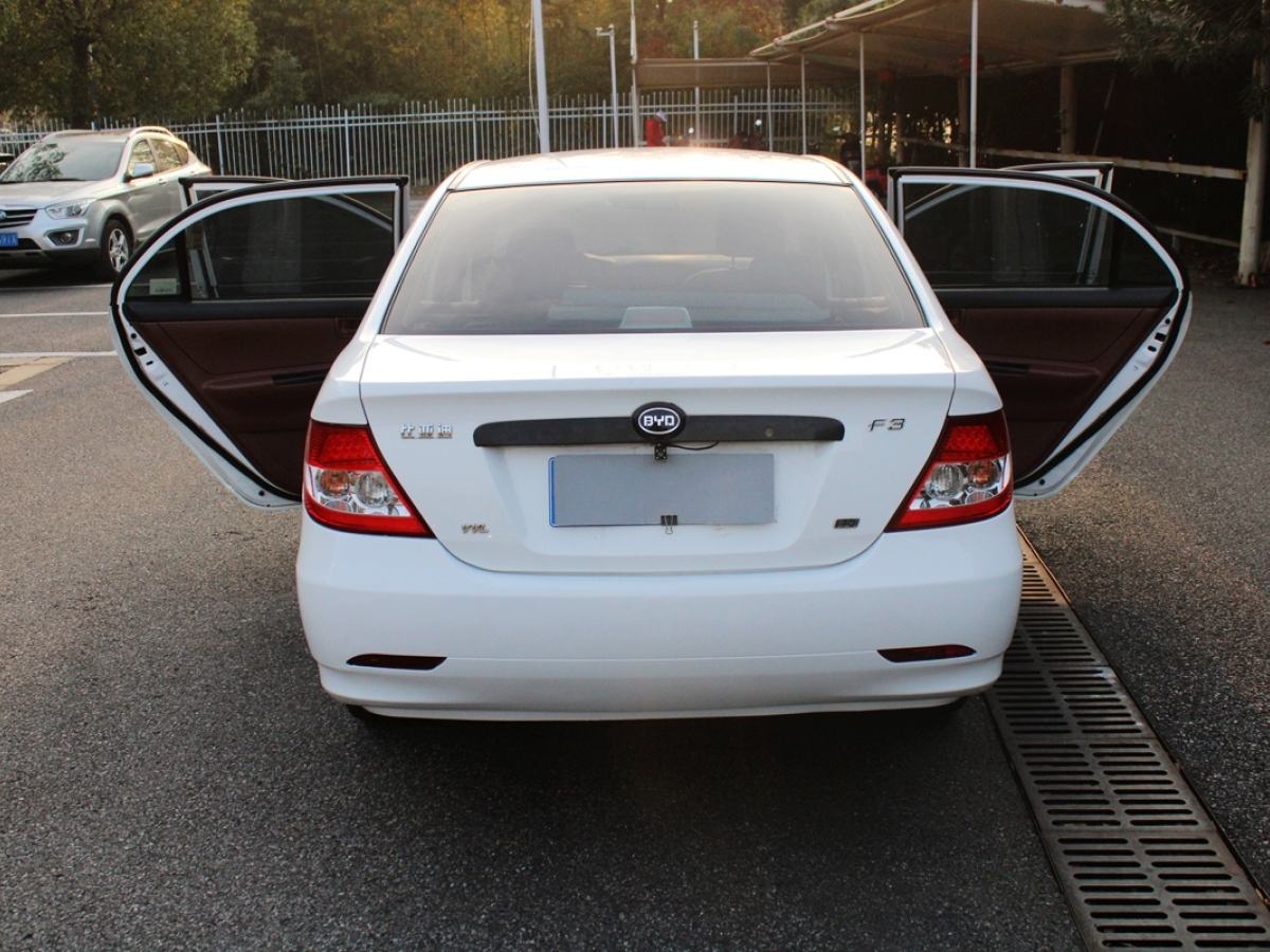 BYD F3 2019 immagine di auto #29