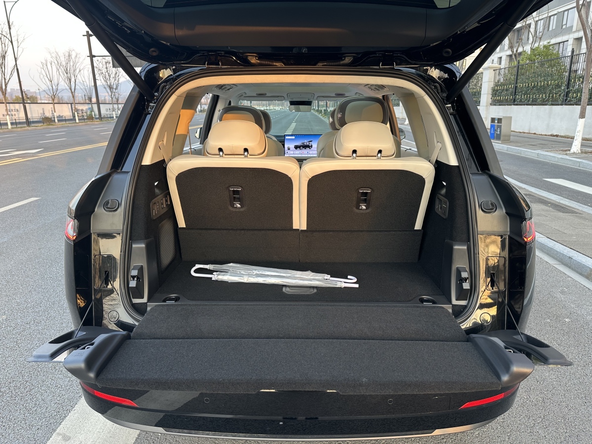 Lynk & Co 900 2025 car image #29
