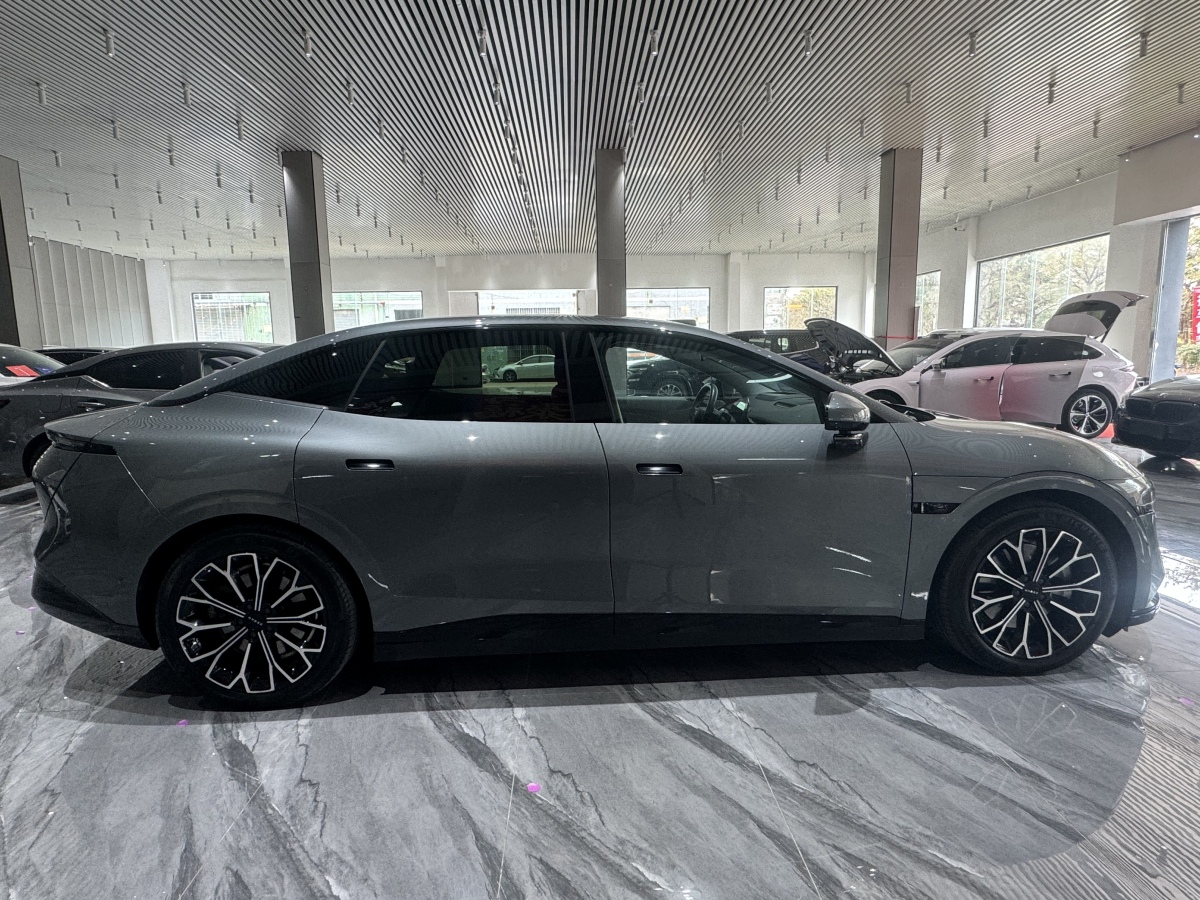 极氪 极氪007 2024 汽车图片 #29