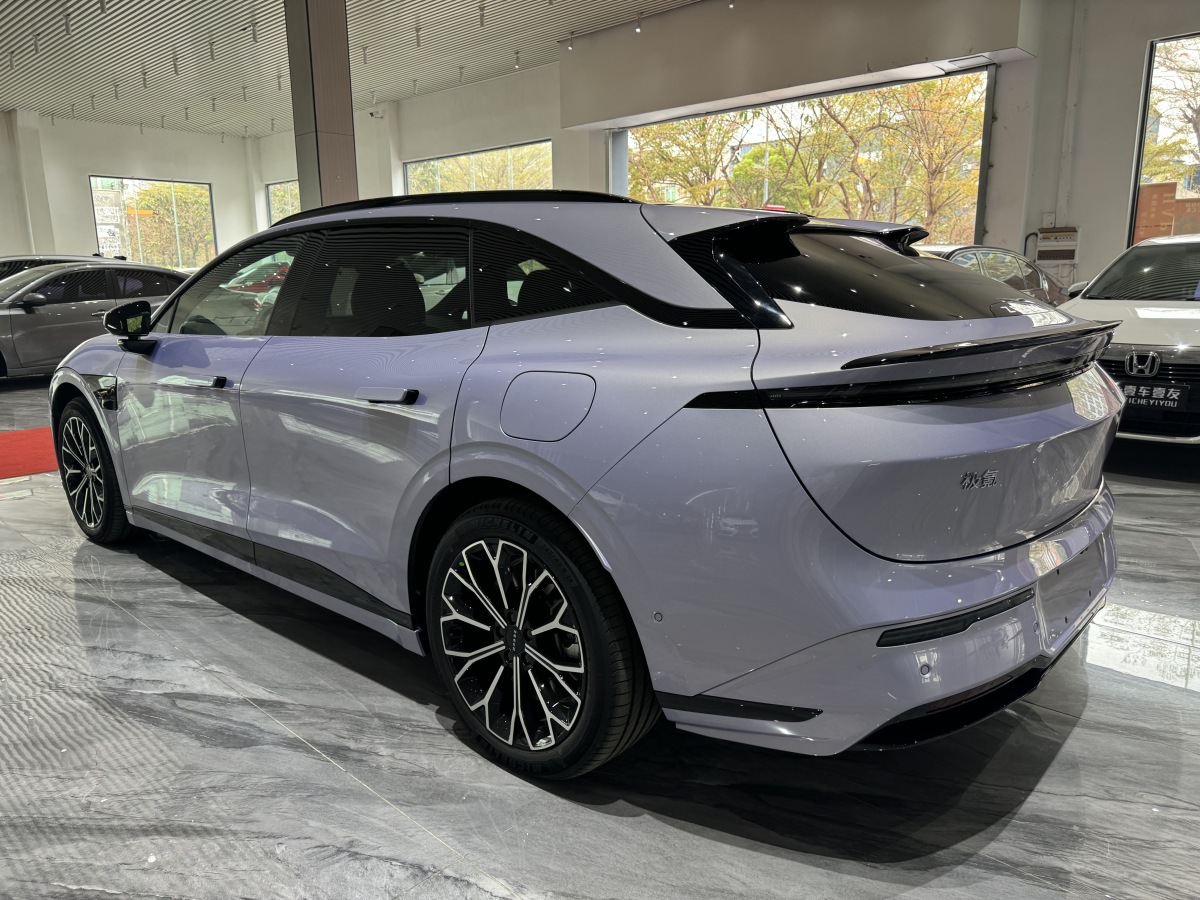 极氪 极氪007GT 2026 汽车图片 #29