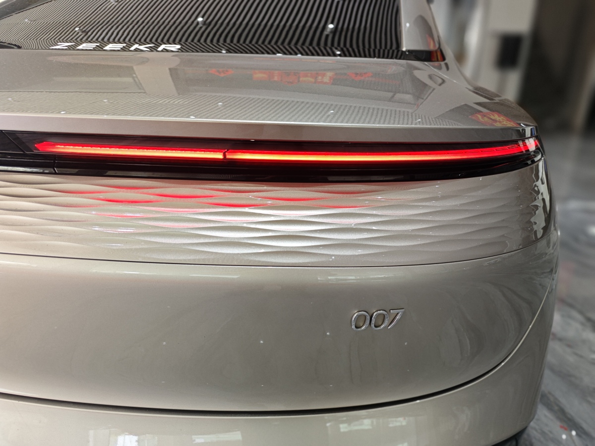 极氪 极氪007 2024 汽车图片 #29